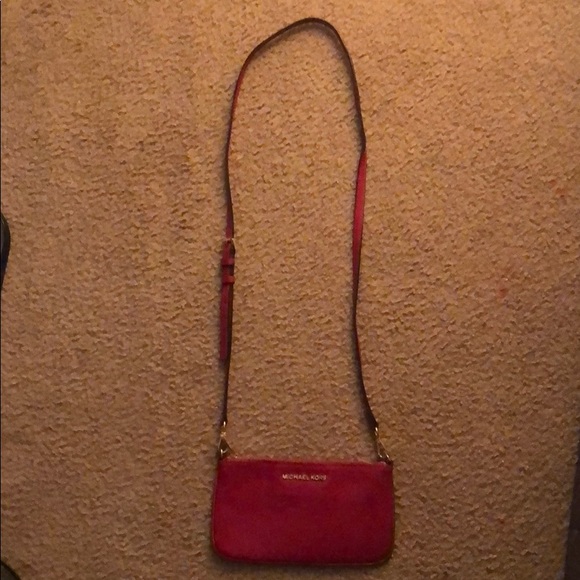Red Michael kors cross body purse - Picture 2 of 3